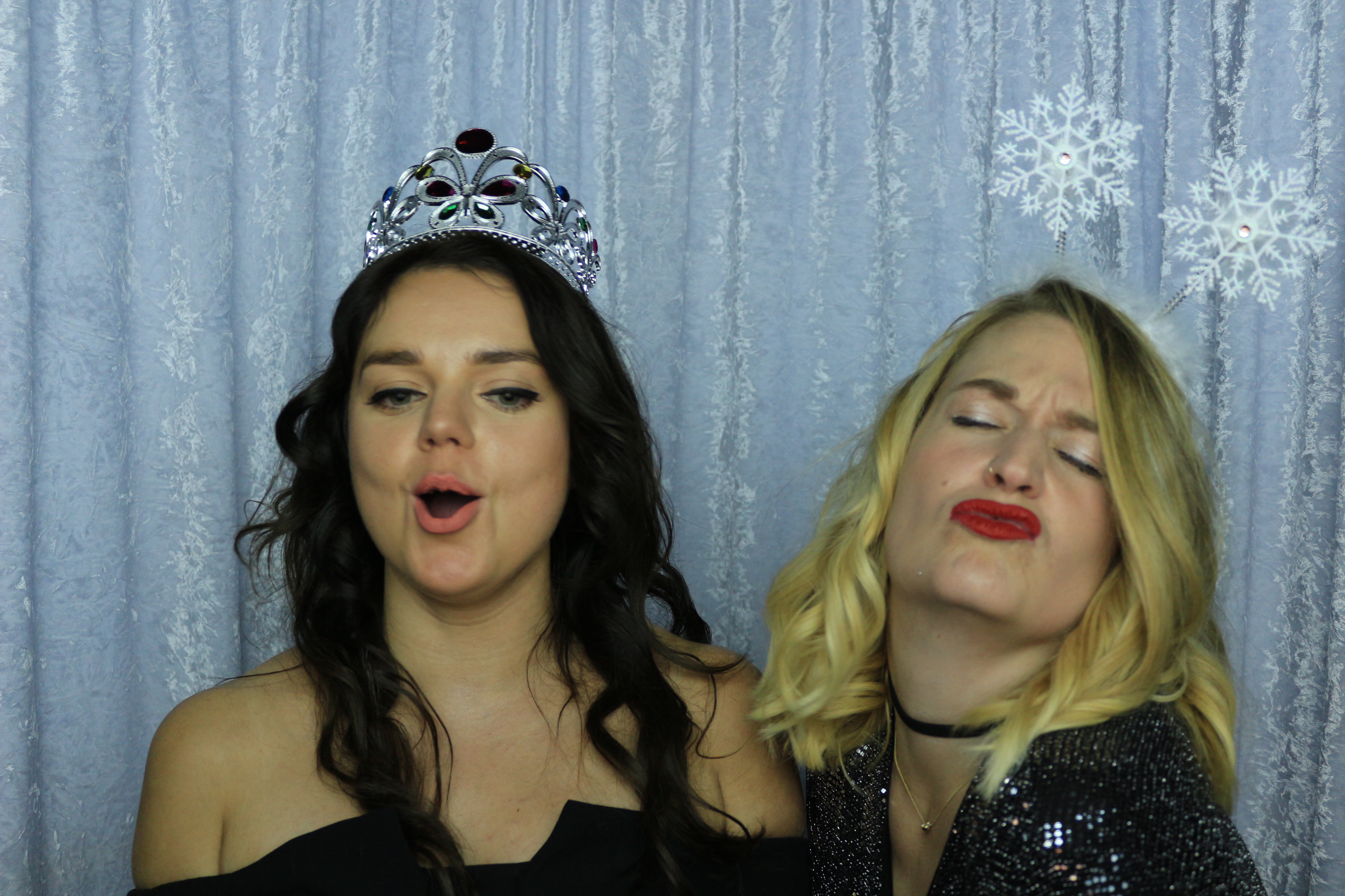 Saint Gobain Christmas Party 2018 - Images | View more photos from the event at gallery.partydelightsphotobooth.co.uk/u/PartyDelightsPhotoBooth/Saint-Gobain-Christmas-Party-2018-Images